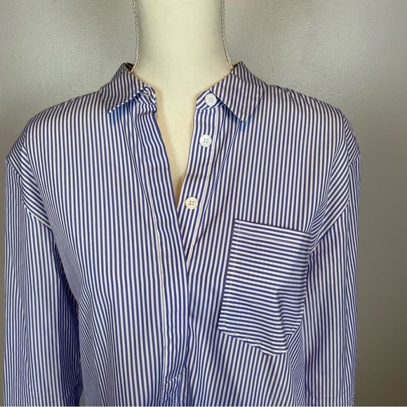 Nordstrom Signature Blue White Stripe Button Down Size Medium - Picture 2 of 8